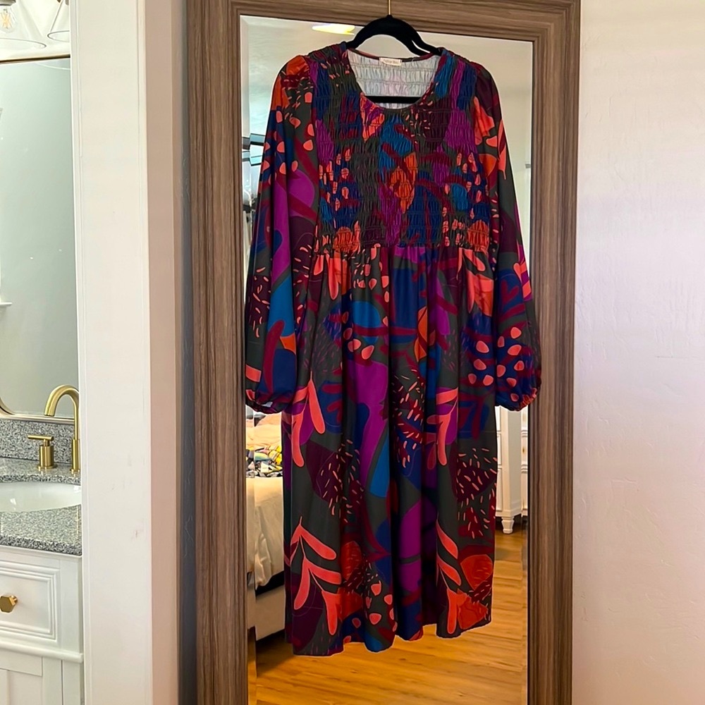 Cute dress!